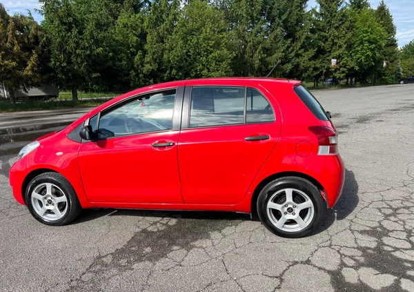 Toyota Yaris cena 21500 przebieg: 132580, rok produkcji 2010 z Tarnów małe 631